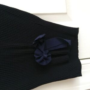 MIU MIU💥New💥Black Ribbed V-Neck Top w/removable Pin